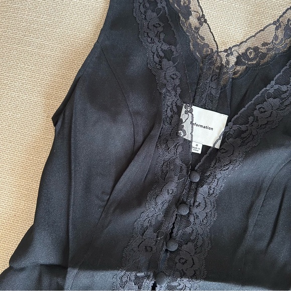 BEST Reformation Cristina French Top Black Noir Lace V Neck Casual Party - Picture 6 of 13